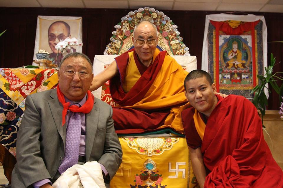 Foto van Dalai Lama, Gelek Rimpoche en Demo Rinpoche